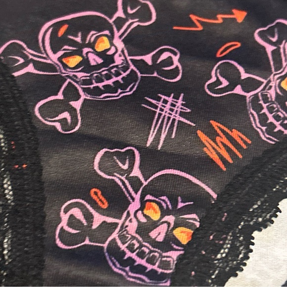 Morvia 3pk lace trim Skater goth Emo panties skull & Bones Lingerie Underwear - Picture 5 of 12
